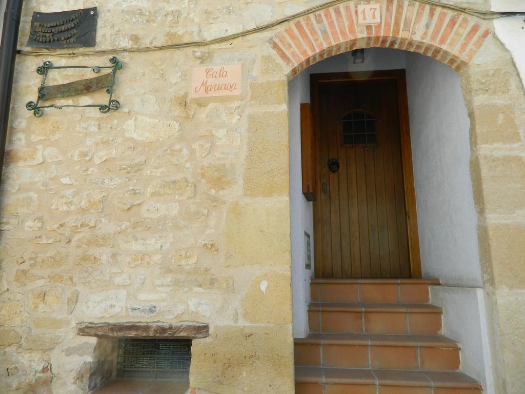 Casa Sole Apartment Villalba dels Arcs Luaran gambar